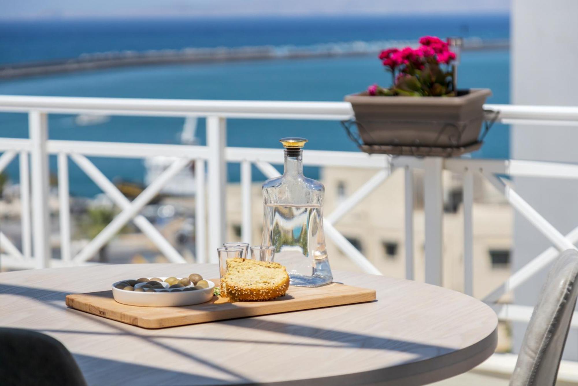 דירות הרקליון Chic, Downtown, Penthouse W Sundeck And Seaview מראה חיצוני תמונה